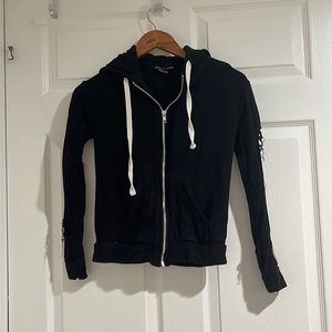 Global love sweatshirt